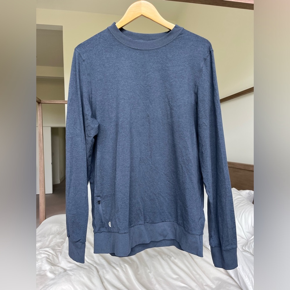 Vuori Men’s Long Sleeve Ponto Performance Crew in Blue (Azure Heather)